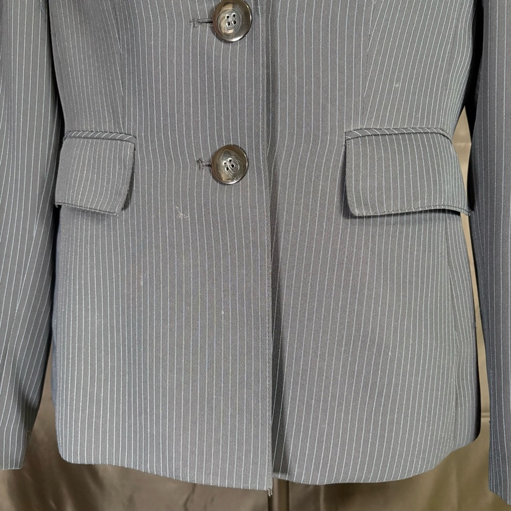 Kasper Dark Blue Pinstripe Blazer Sz 2P - Picture 5 of 15